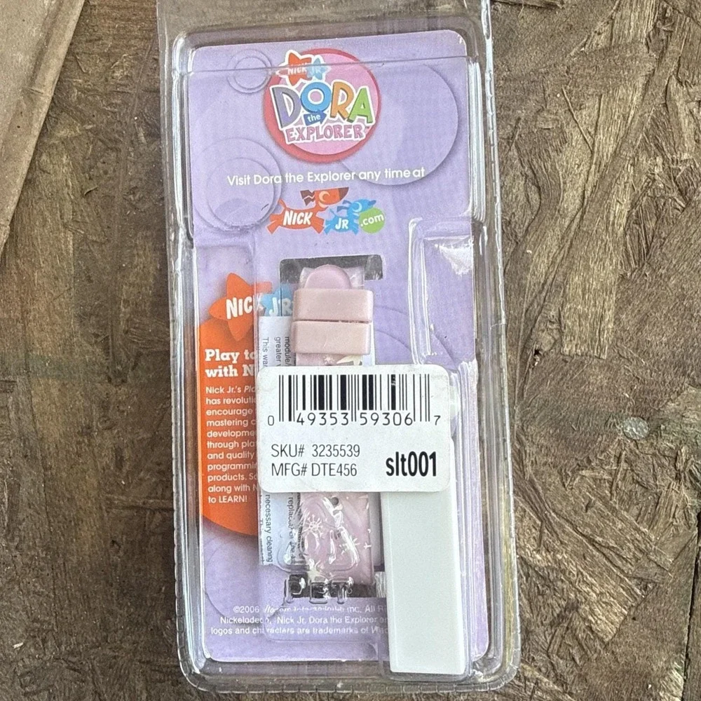 Vintage Dora The Explorer LCD Watch Interchangeable Caps